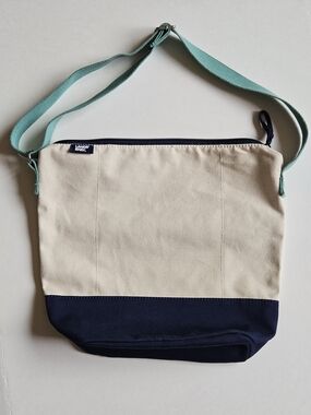 Lands' End Zip-Top Canvas bag w/ adjustable strap, Ivory/Navy/Teal